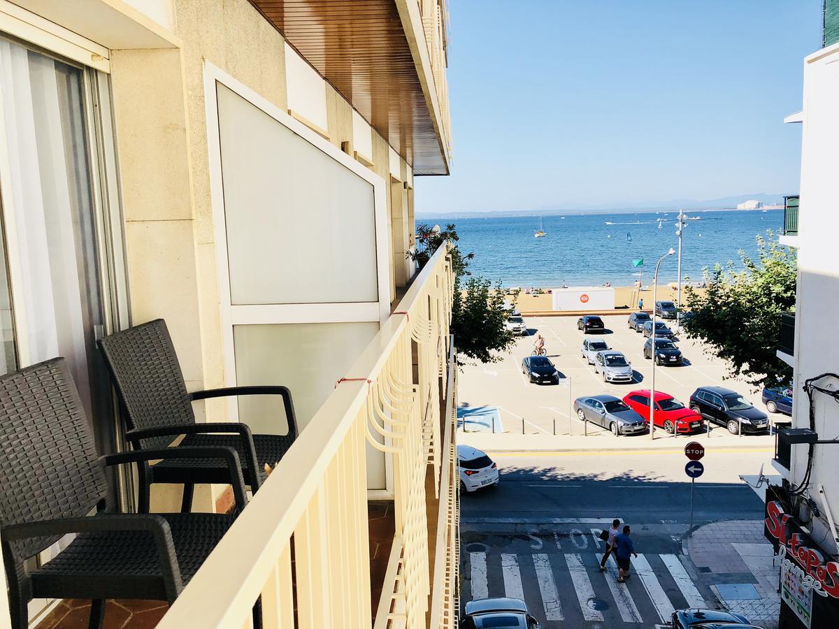 Llotja - En La Playa Y El Centro De Apartamento *